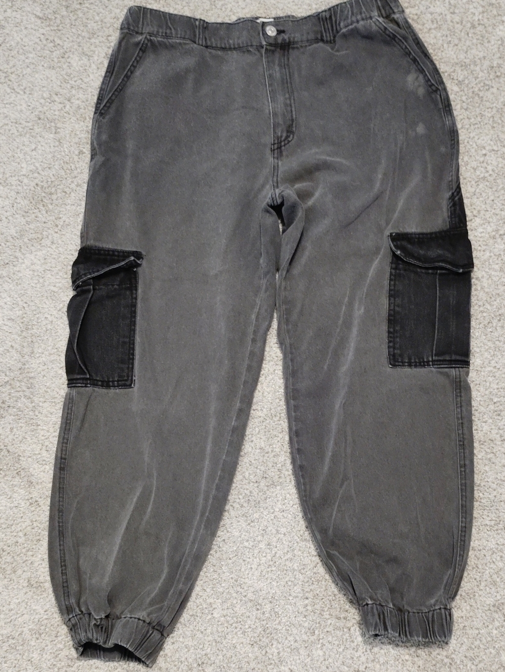 Forever 21 Gray Cargo Jogger Pants with Black Pocket Panels
